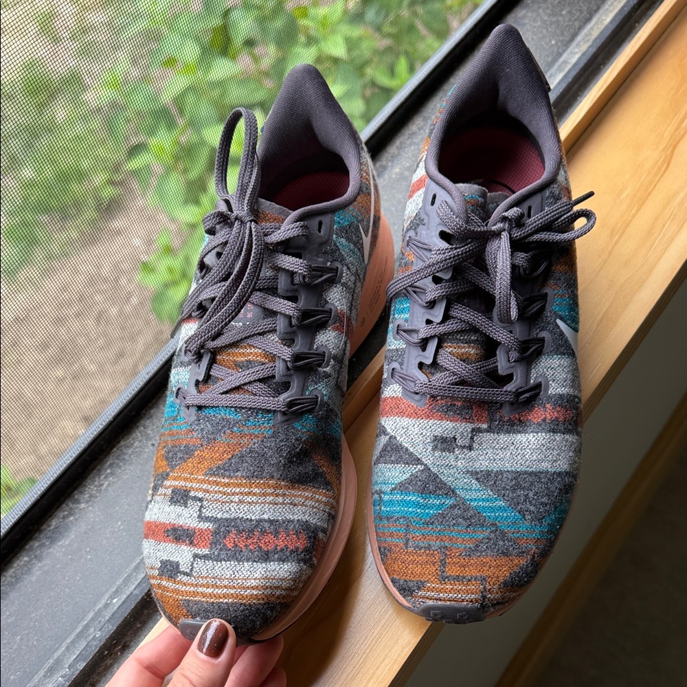 Pendleton Nike Colorful Knit Sneakers with Black and Teal